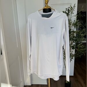 Nike Men's Dri Fit Classic White Long Sleeve Tee Large